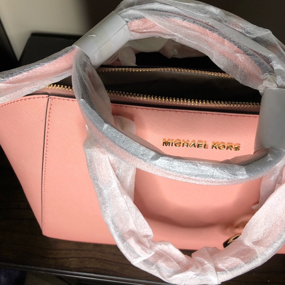 Micheal Kors Authentic Purse *BRAND NEW* - Picture 5 of 8